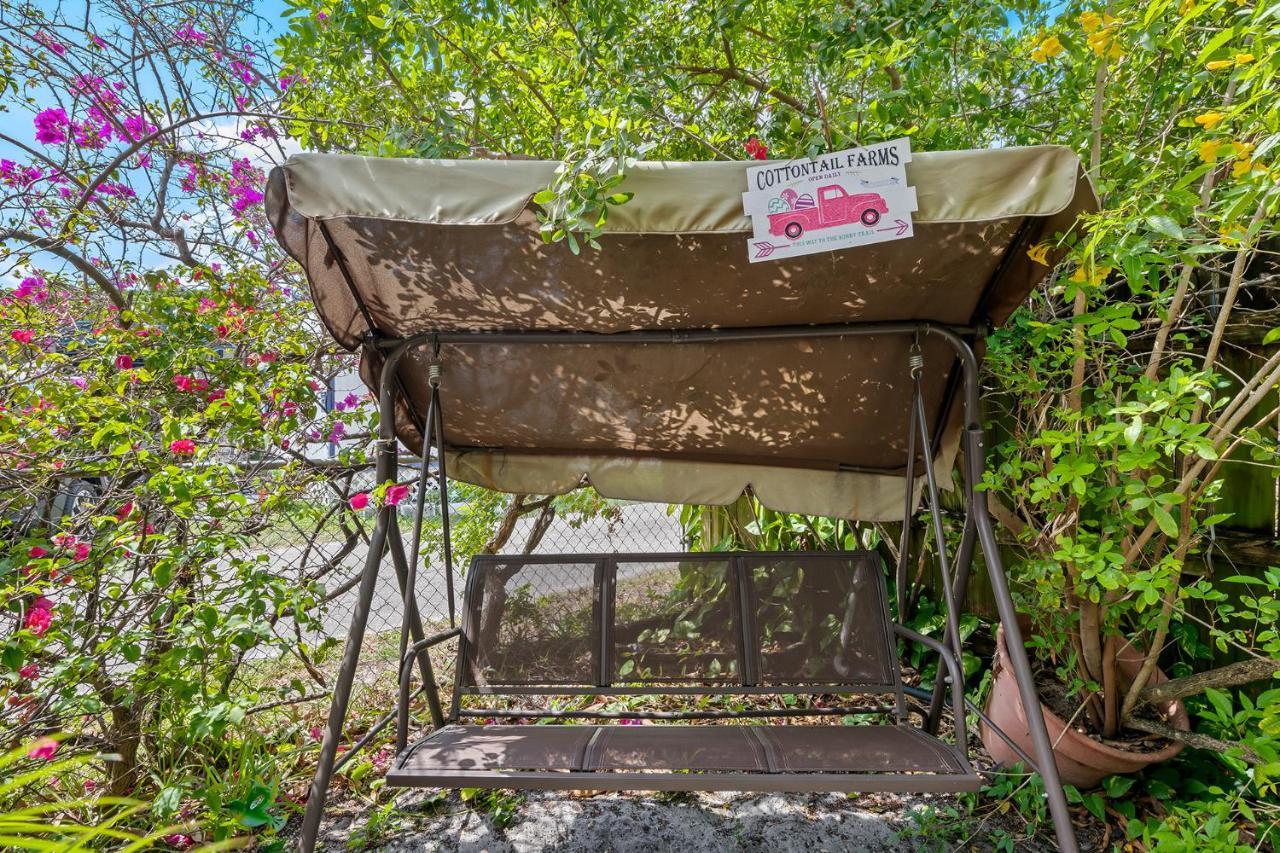 Comfy Bnb W/ King Bed + Work/Travel + Beach 8 Min Hallandale Beach Exterior photo